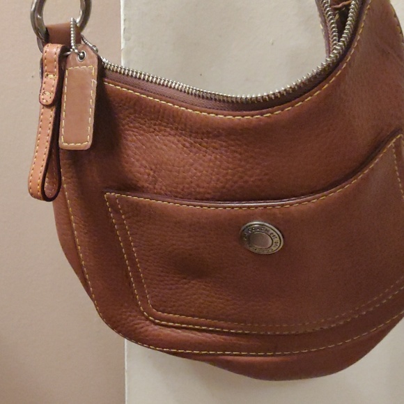 Authentic Coach - Picture 3 of 3